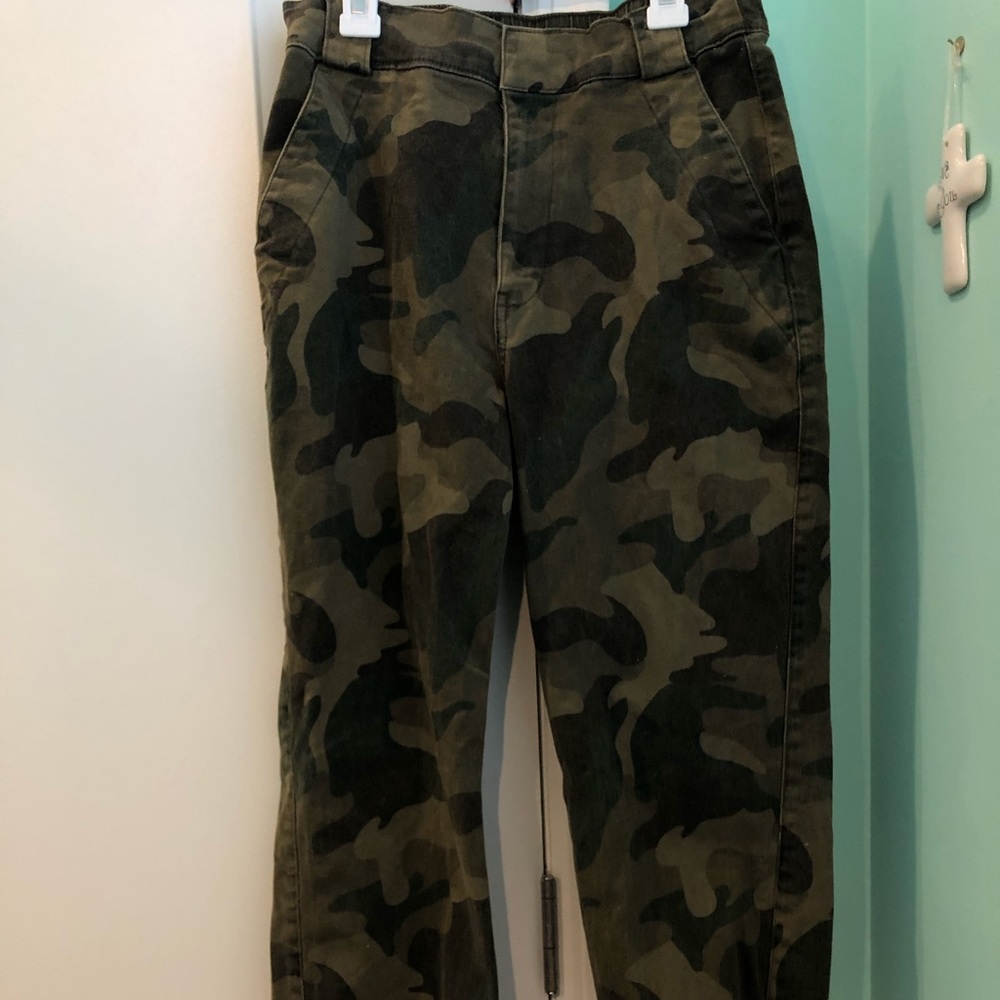 camo joggers
